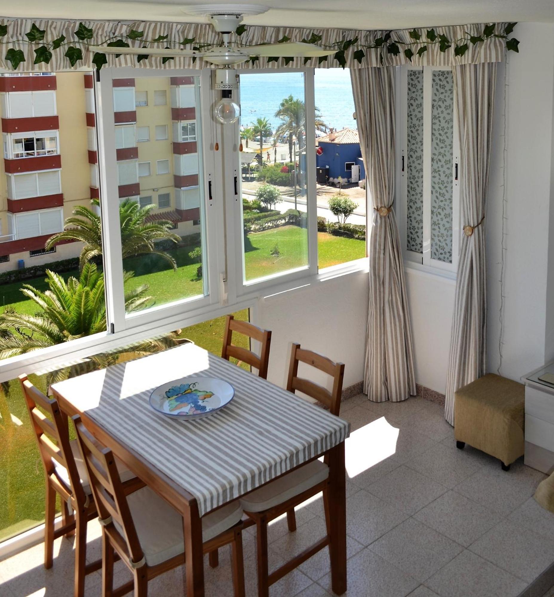 Spacious 1 Bedroom Apartment, Beach Front, Torrox Costa Exteriér fotografie