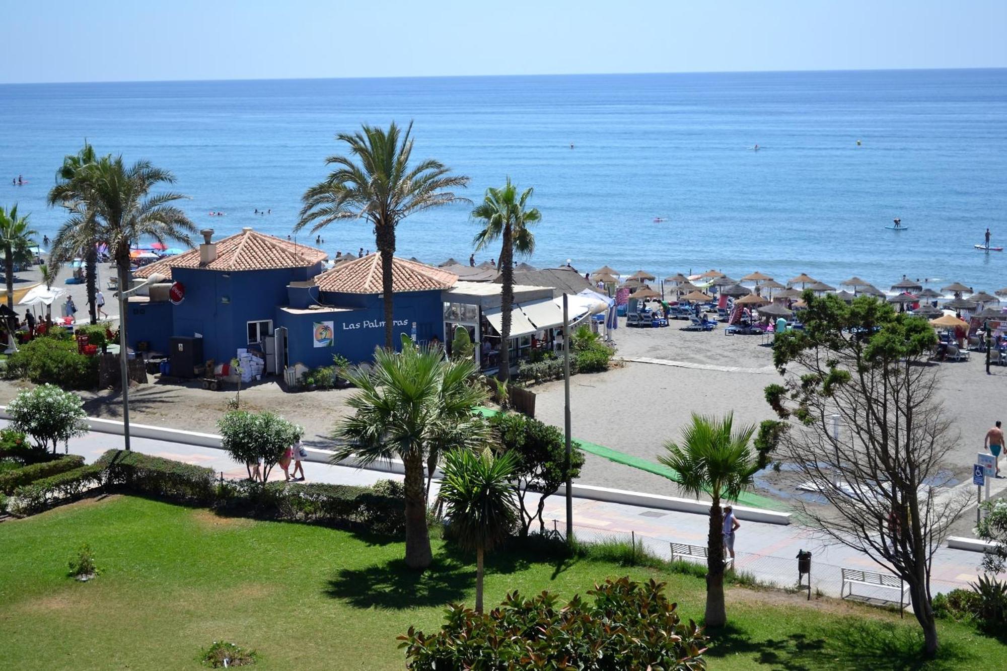Spacious 1 Bedroom Apartment, Beach Front, Torrox Costa Exteriér fotografie