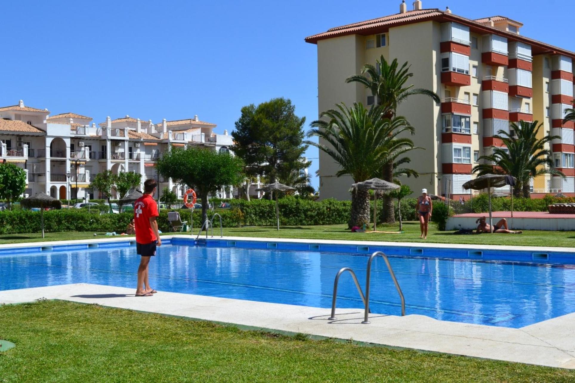 Spacious 1 Bedroom Apartment, Beach Front, Torrox Costa Exteriér fotografie