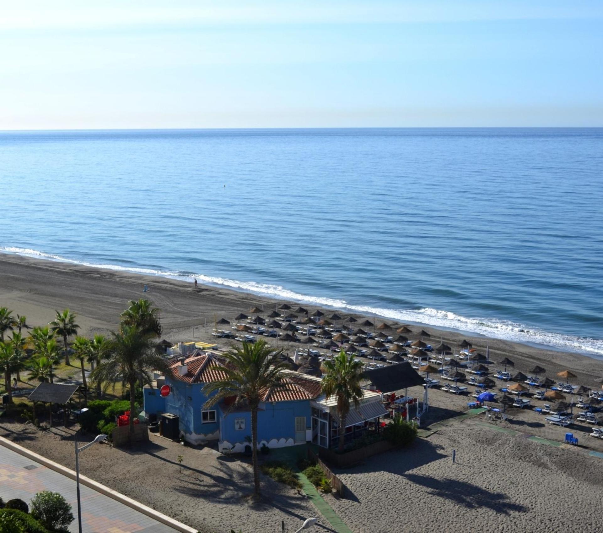 Spacious 1 Bedroom Apartment, Beach Front, Torrox Costa Exteriér fotografie