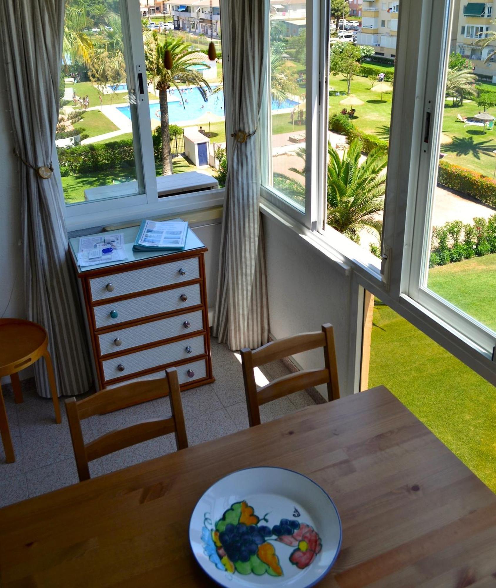 Spacious 1 Bedroom Apartment, Beach Front, Torrox Costa Exteriér fotografie
