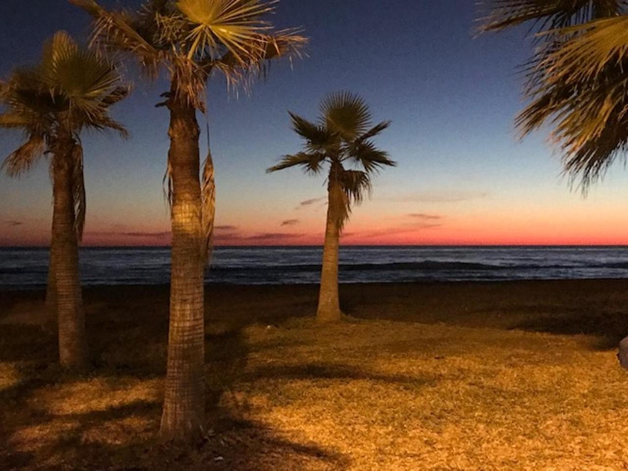 Spacious 1 Bedroom Apartment, Beach Front, Torrox Costa Exteriér fotografie