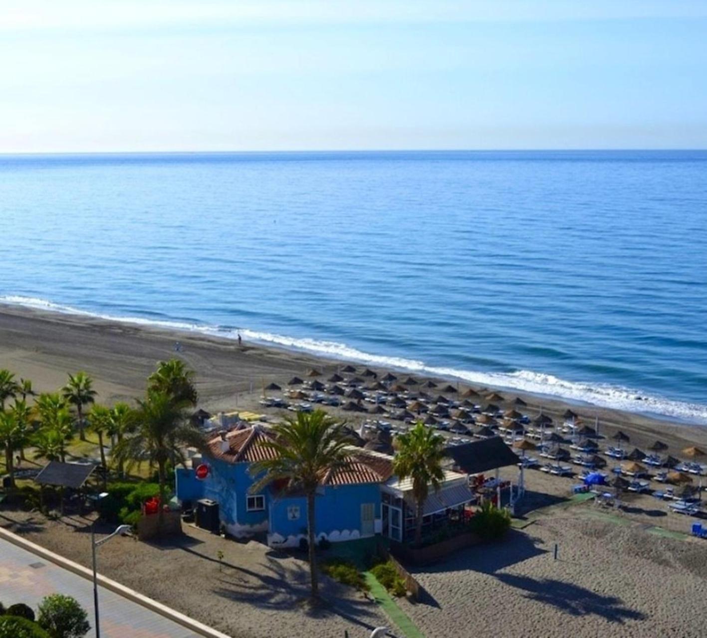 Spacious 1 Bedroom Apartment, Beach Front, Torrox Costa Exteriér fotografie